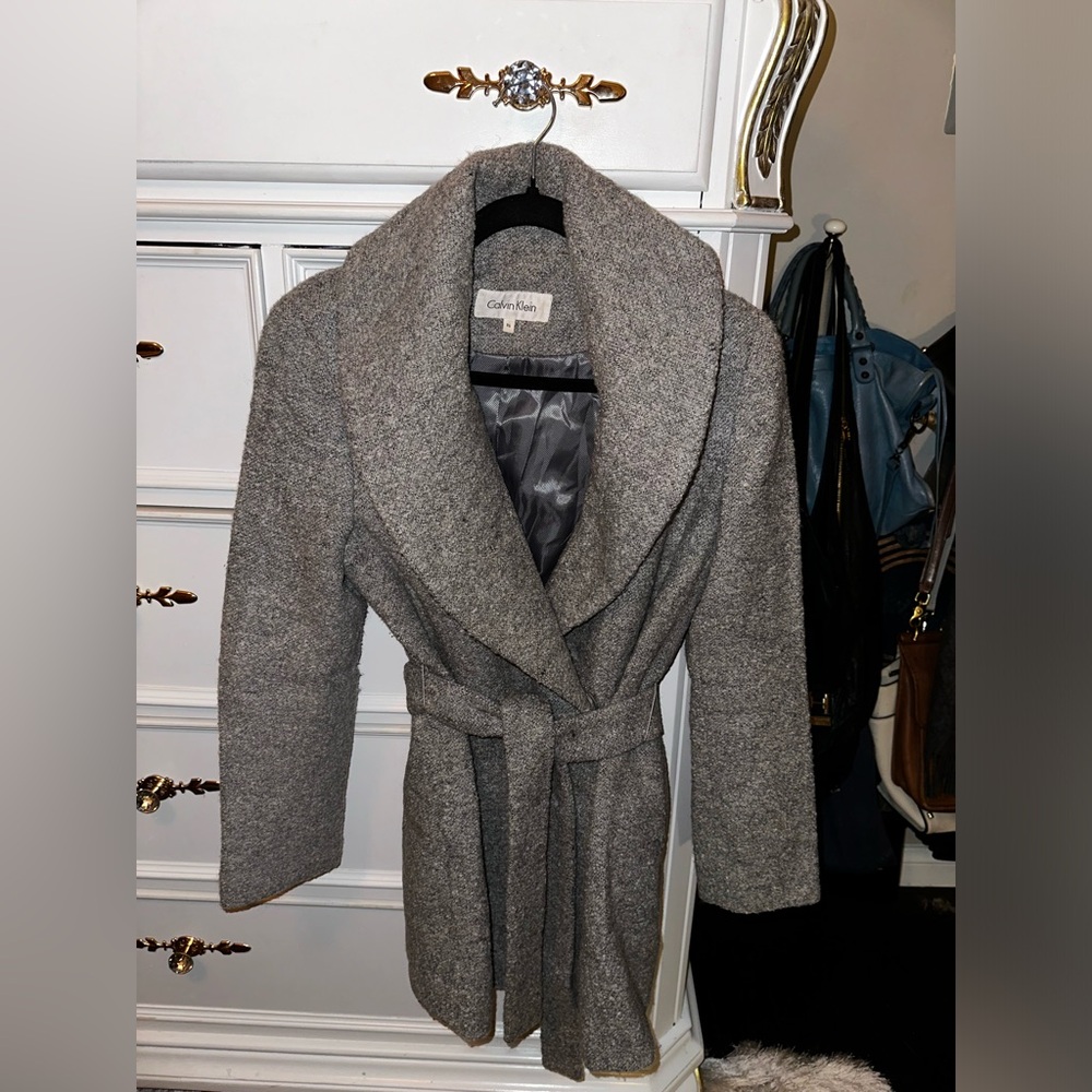 Circa 2012, Calvin Klein Grey Wool Coat, Size 6 - Picture 3 of 17